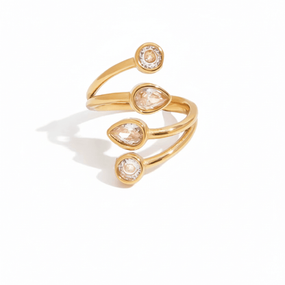 Anillo Apilable Curado en Forma de Gota – Banda Abierta de CZ