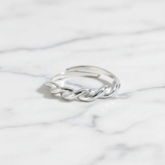 Elegant Adjustable Silver Twist Ring - Durable Stainless Steel with Braided Design