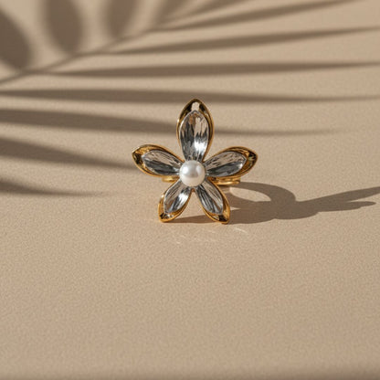 Elegant Flower Pearl Ring - Hypoallergenic Stainless Steel Jewelry for Sensitive Skin