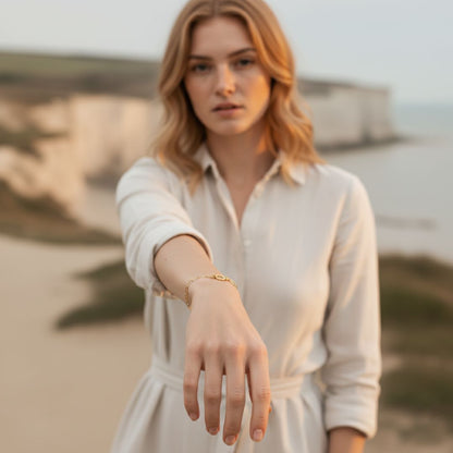 Mint Paperclip Bracelet - Modern Adjustable Accessory for Versatile Styling