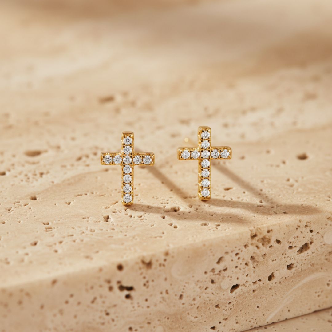 Tiny Cross Stud Earrings in Silver - Minimalist Design for Everyday Wear